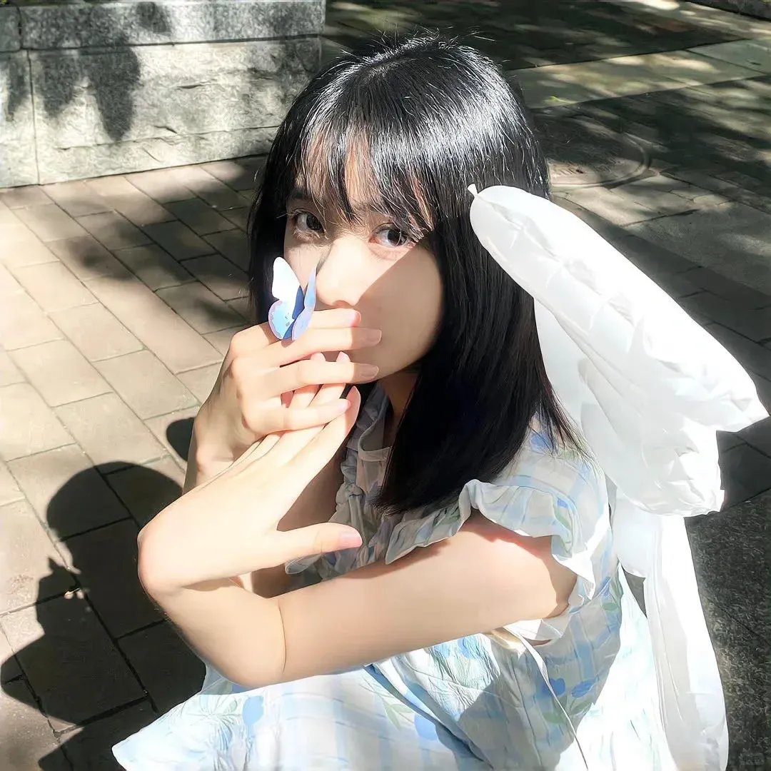 锁红颜